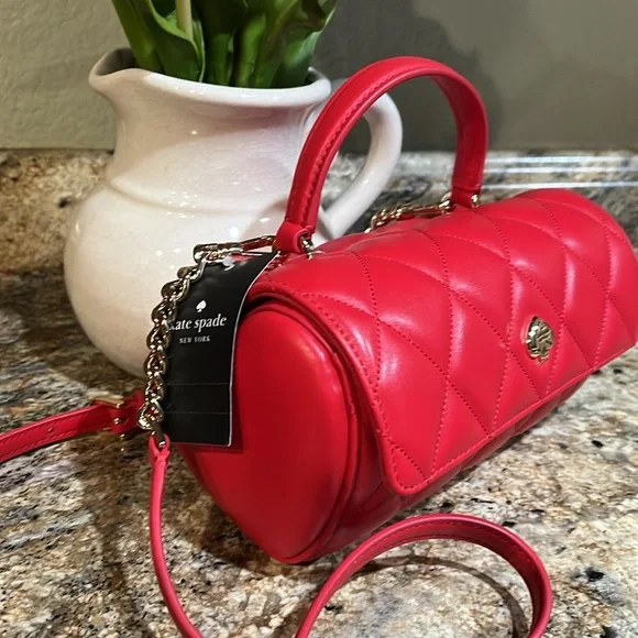 Kate Spade NWT Heart Barrel Quilted Crossbody - Picture 4 of 7